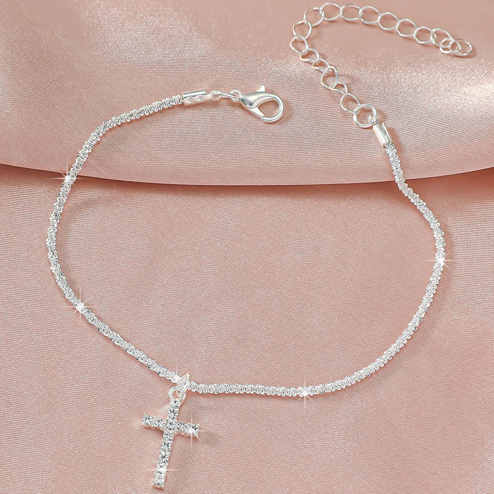 Gold Ankle Chain Light and Refined