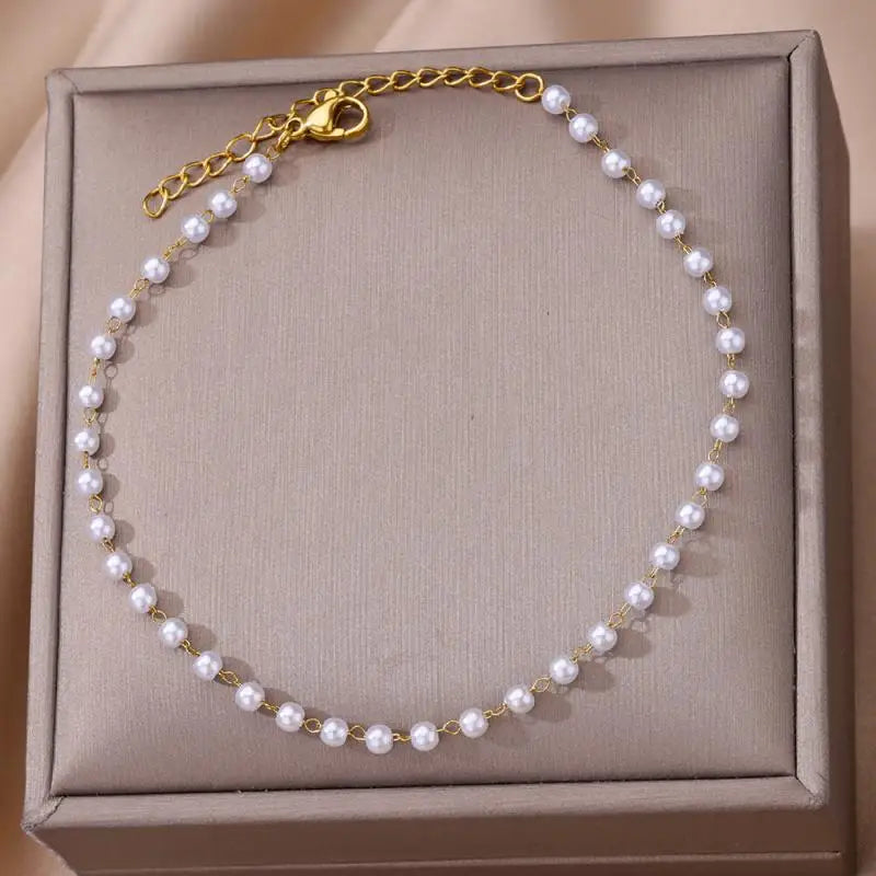 Chaîne de Cheville Dorée avec Croix et Pierres Zirconium